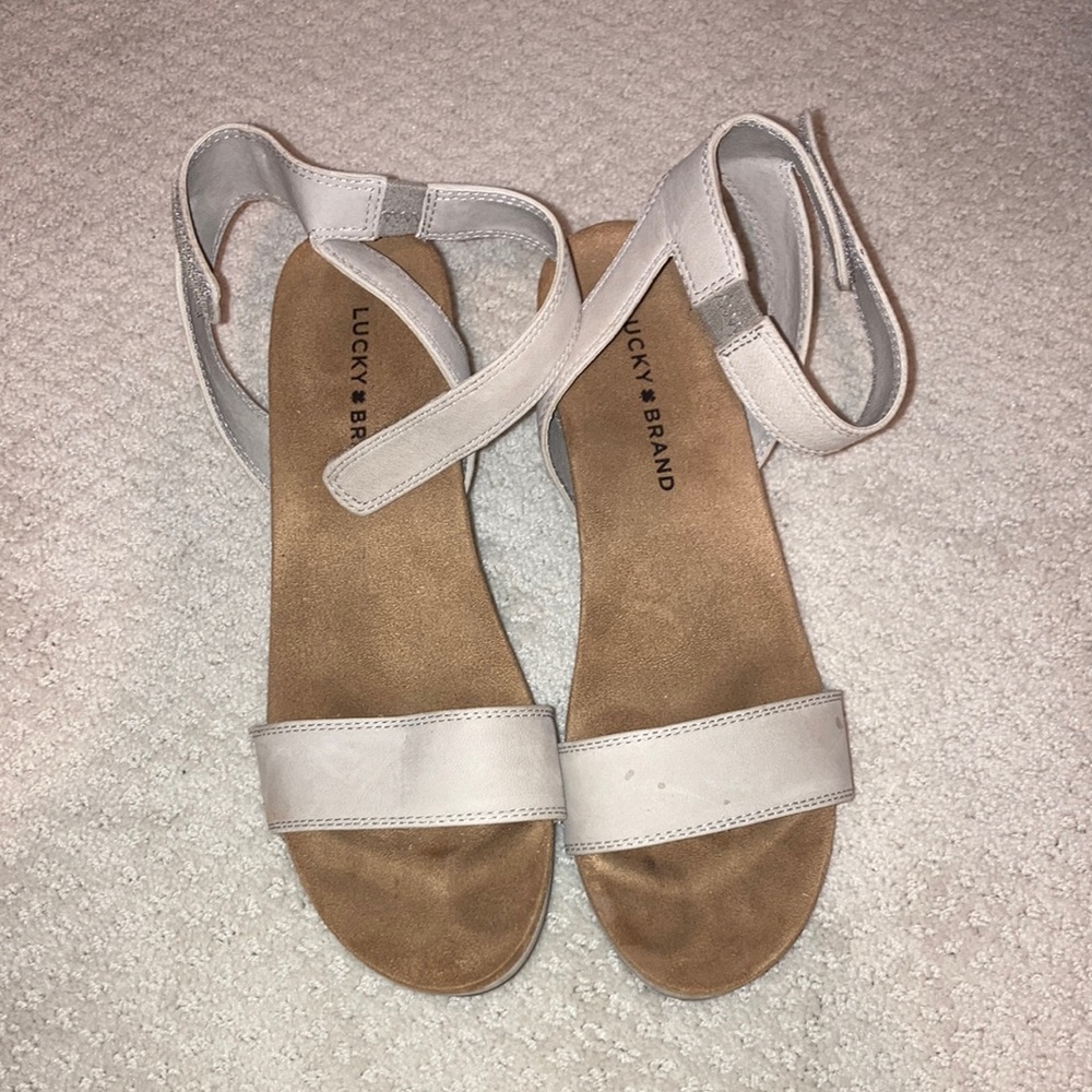 Lucky brand heels size 8 1/2